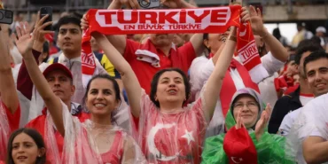 6459-abdde-milli-maca-yogun-ilgi-turk-taraftarlardan-tribun-destegi